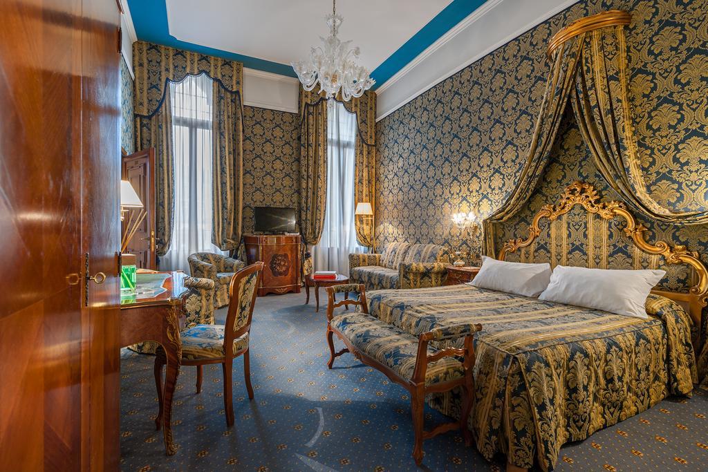 Al Ponte Antico Hotell Venedig Exteriör bild