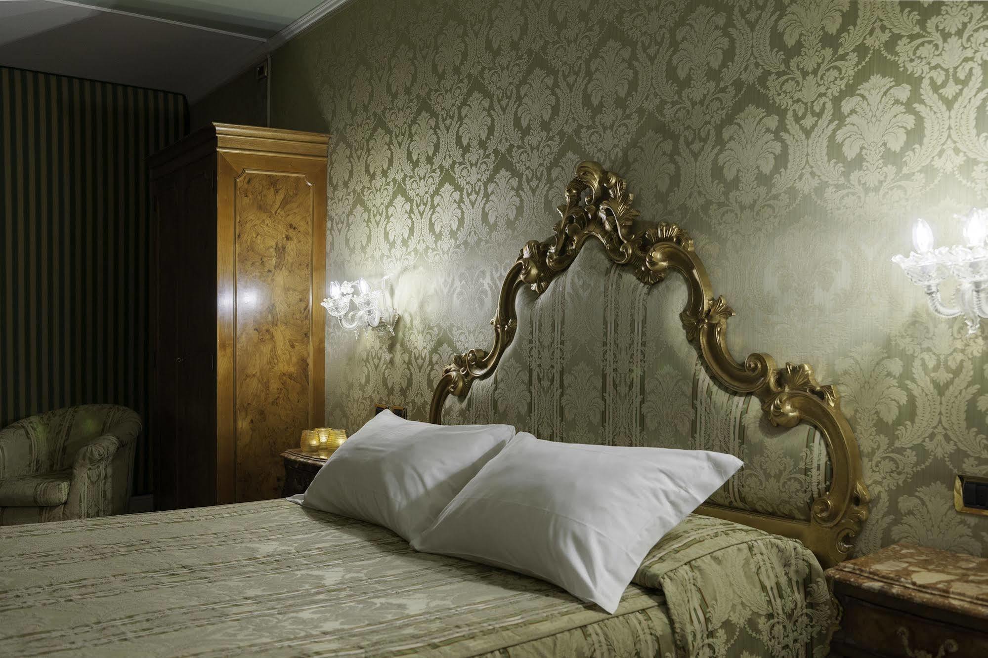 Al Ponte Antico Hotell Venedig Exteriör bild