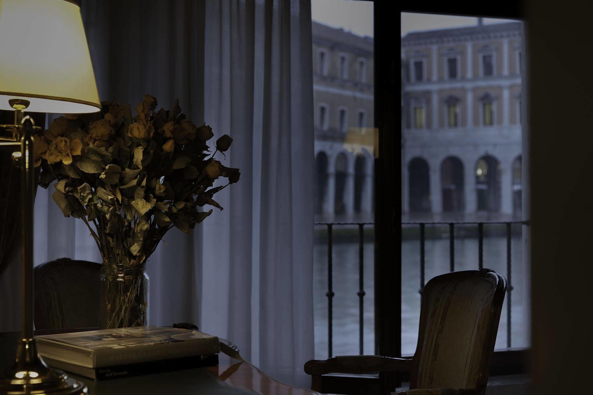 Al Ponte Antico Hotell Venedig Exteriör bild