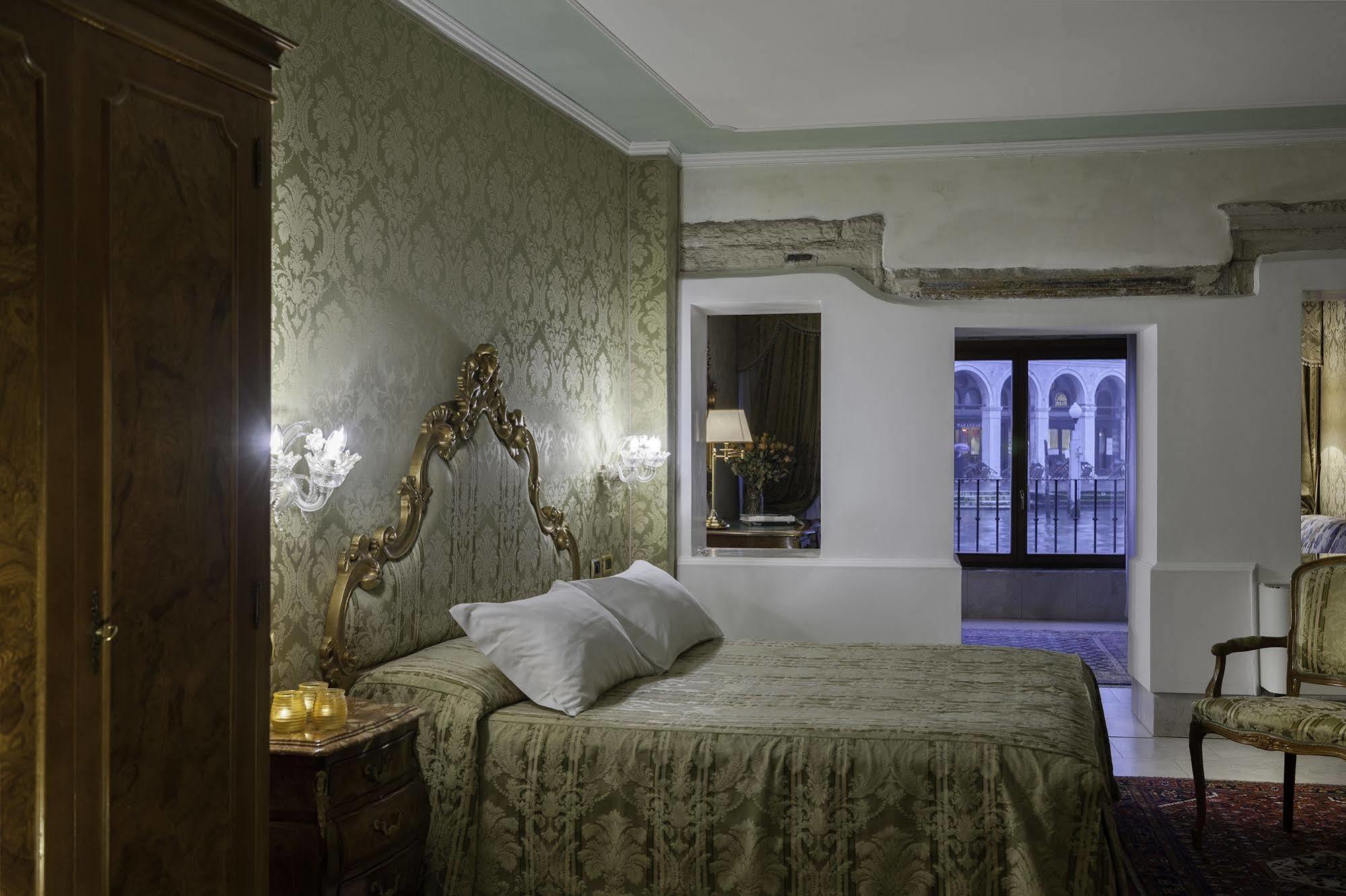 Al Ponte Antico Hotell Venedig Exteriör bild