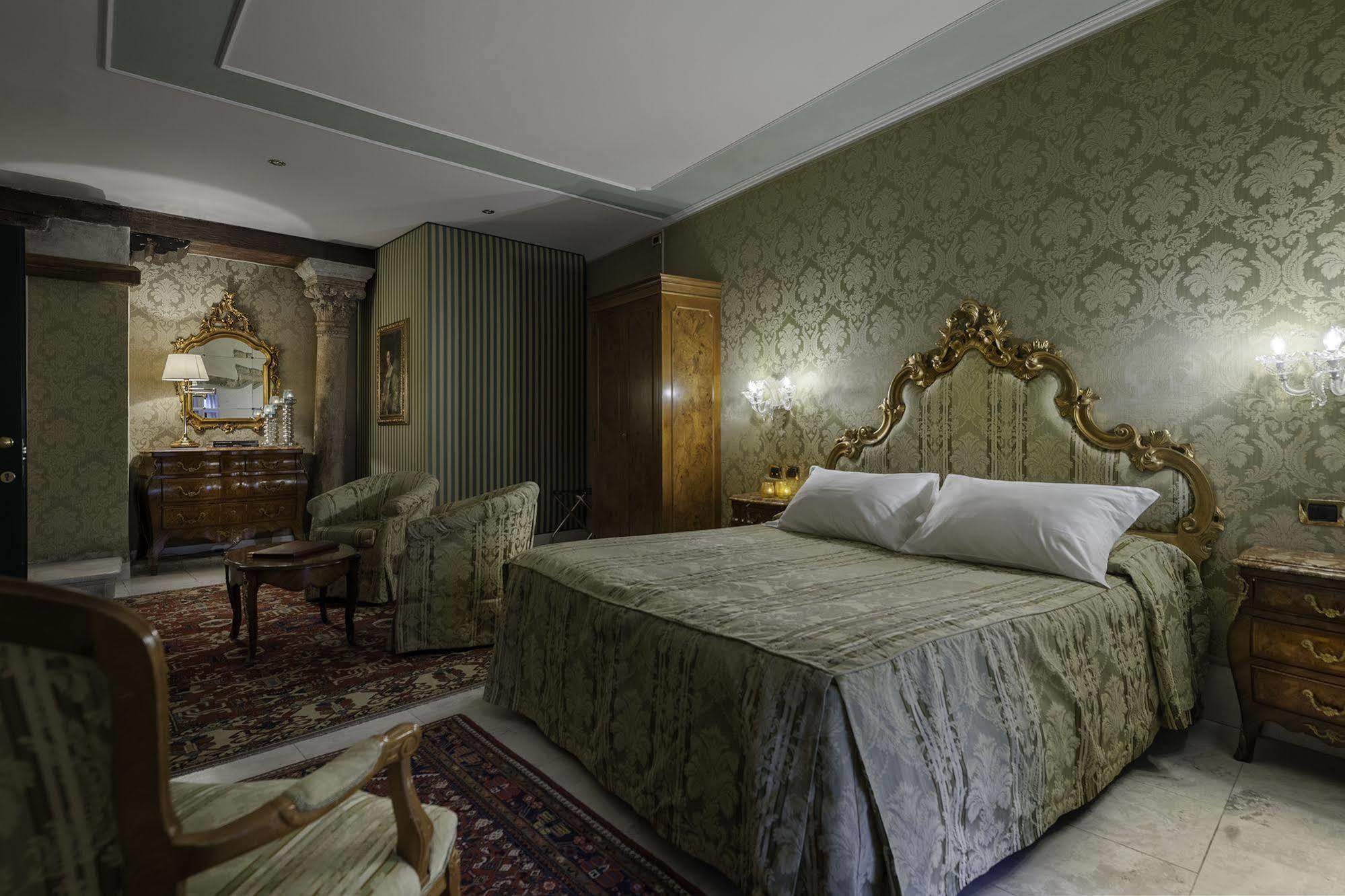 Al Ponte Antico Hotell Venedig Exteriör bild
