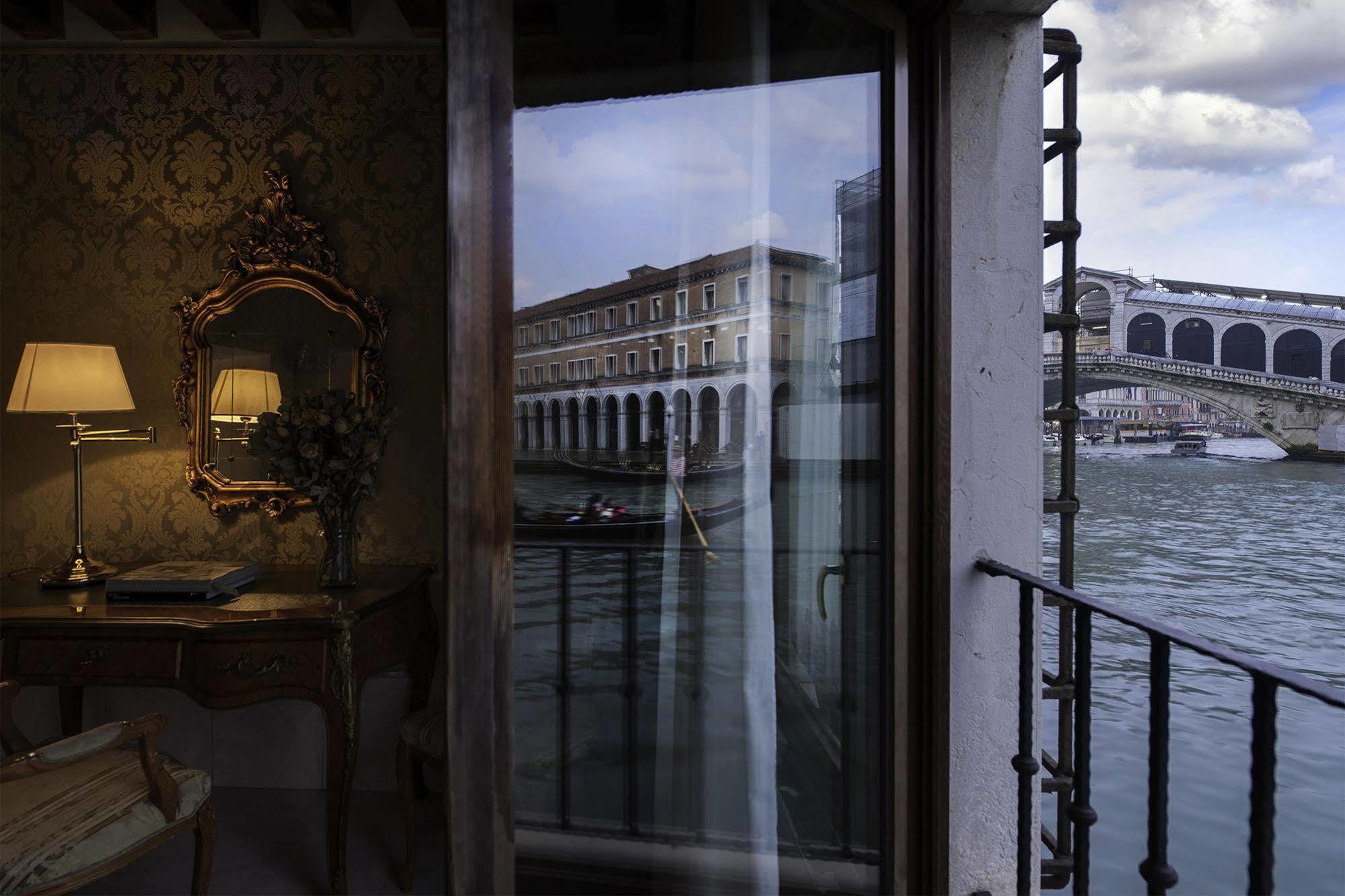 Al Ponte Antico Hotell Venedig Exteriör bild