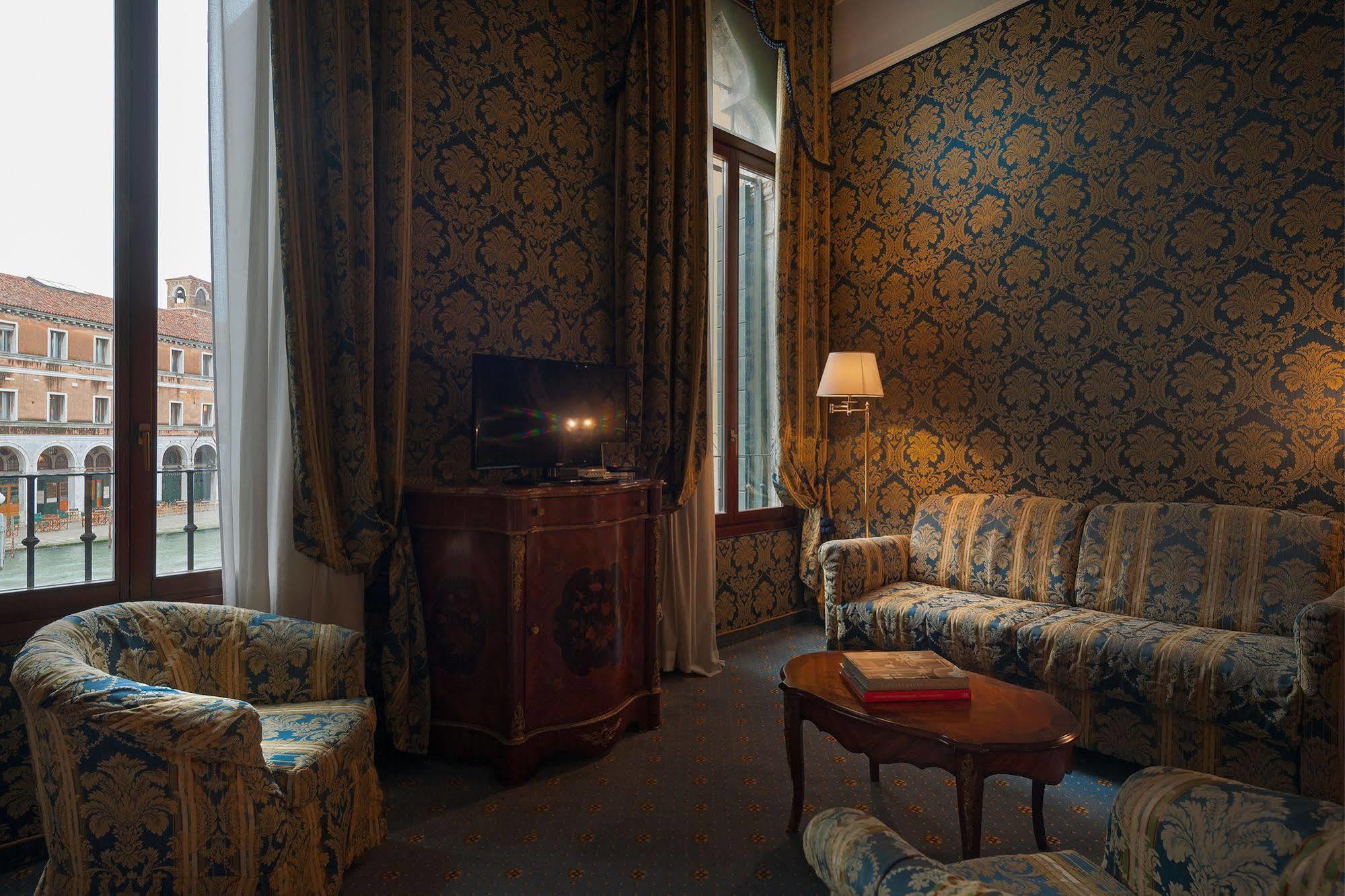 Al Ponte Antico Hotell Venedig Exteriör bild