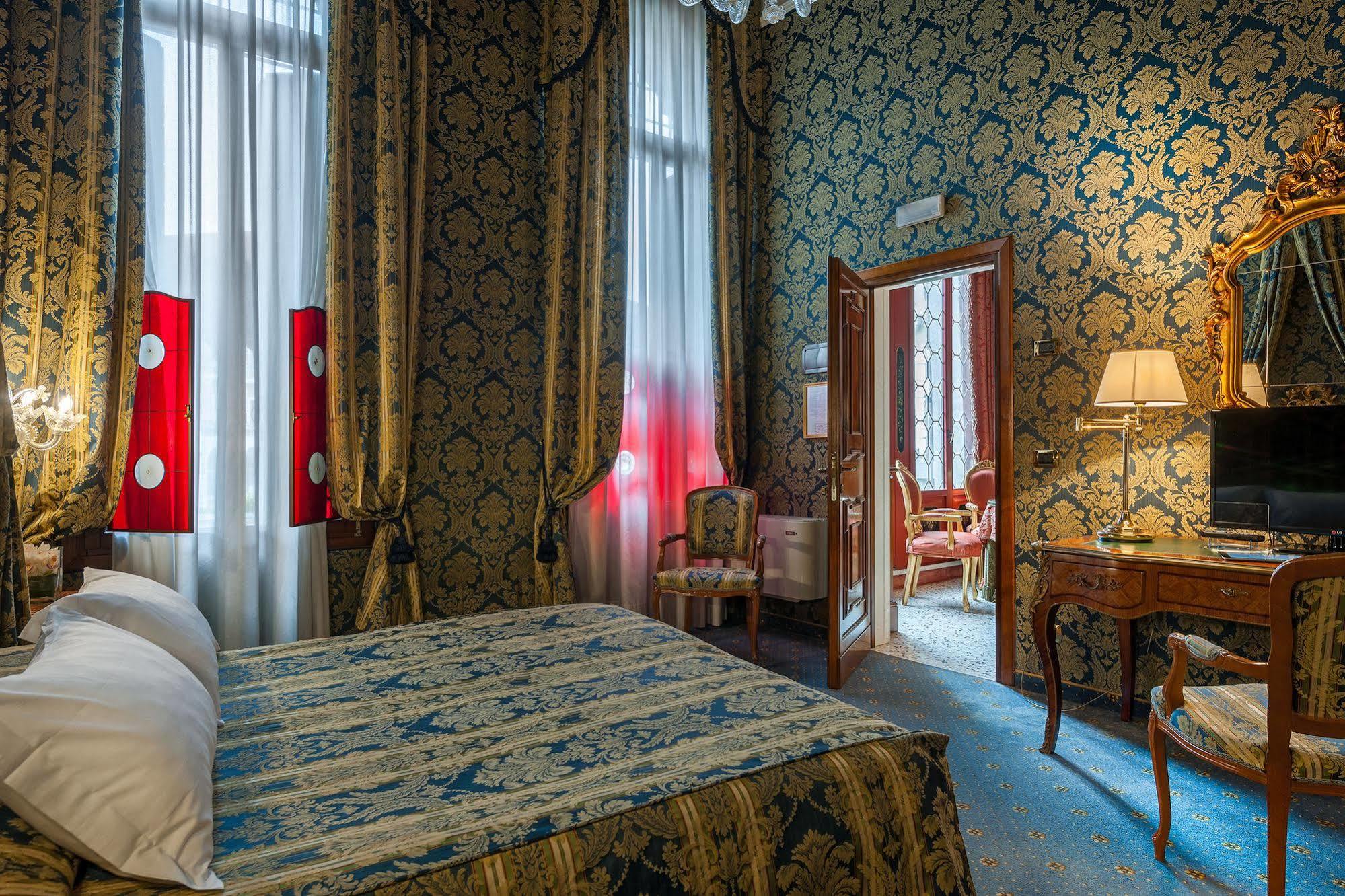 Al Ponte Antico Hotell Venedig Exteriör bild